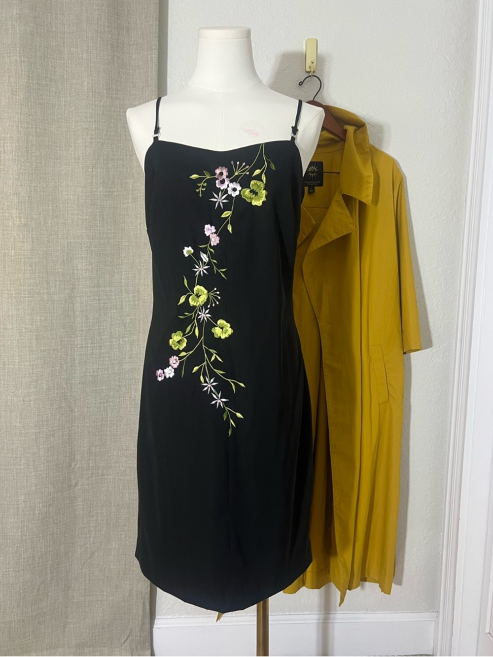 Vintage 90s Y2k Black Dress Floral Embroidery Caren Desiree Size 8